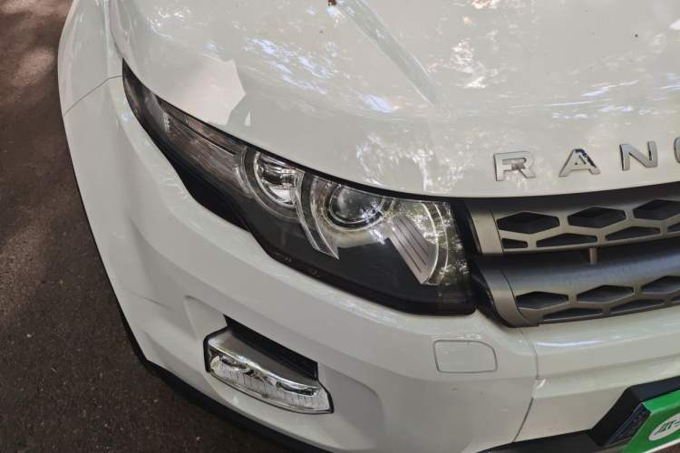 Used Land Rover Range Evoque 2014 2.0T 5-Door Luxury Edition Right Front Headlight