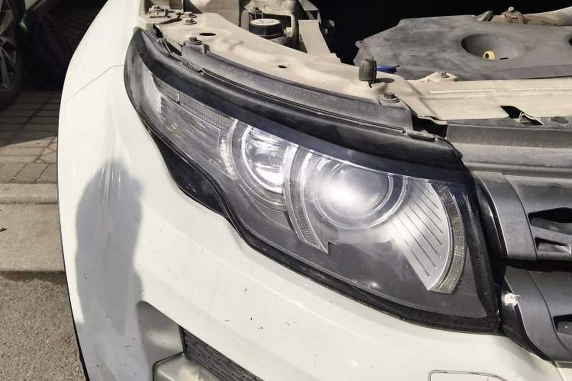 Used Land Rover Range Evoque 2014 2.0T 5-Door Luxury Edition Right Front Headlight