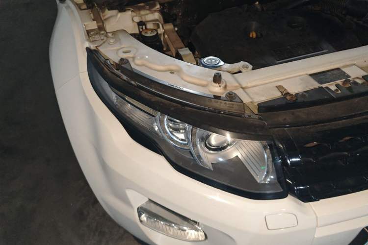 Used Land Rover Range Evoque 2014 2.0T 5-Door Ignite Edition Right Front Headlight