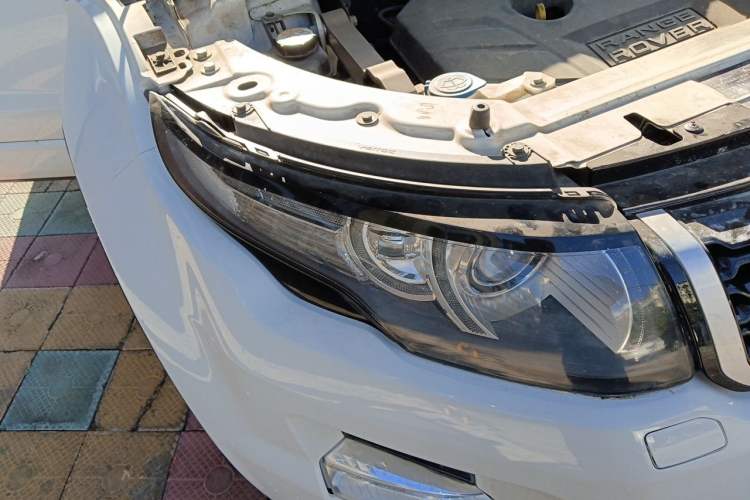 Used Land Rover Range Evoque 2014 2.0T 5-Door Ignite Edition Right Front Headlight