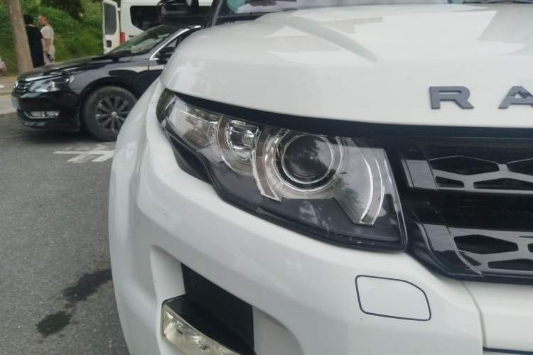 Used Land Rover Range Evoque 2014 2.0T 5-Door Ignite Edition Right Front Headlight
