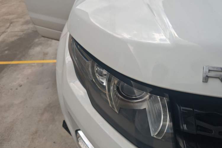 Used Land Rover Range Evoque 2014 2.0T 5-Door Ignite Edition Right Front Headlight