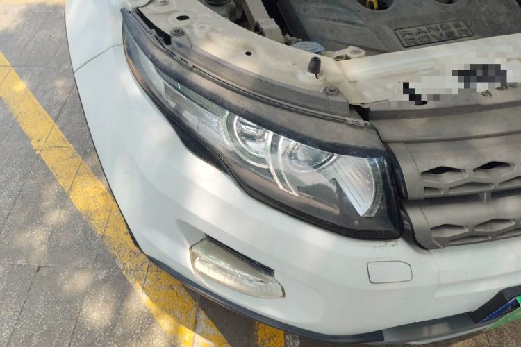 Used Land Rover Range Evoque 2014 2.0T 5-Door Luxury Edition Right Front Headlight
