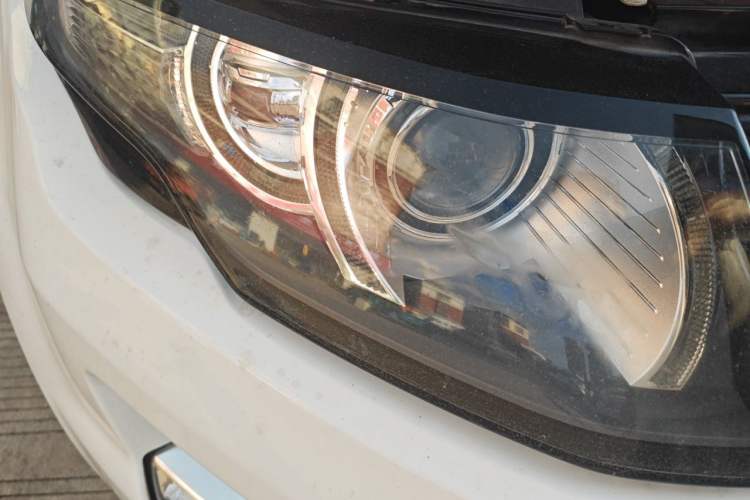 Used Land Rover Range Evoque 2014 2.0T 5-Door Ignite Edition Right Front Headlight