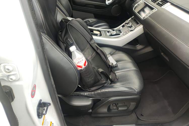 Used Land Rover Range Evoque 2014 2.0T 5-Door Ignite Edition Right Front Seat