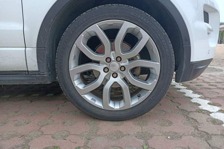 Used Land Rover Range Evoque 2014 2.0T 5-Door Ignite Edition Right Front Wheel Hub