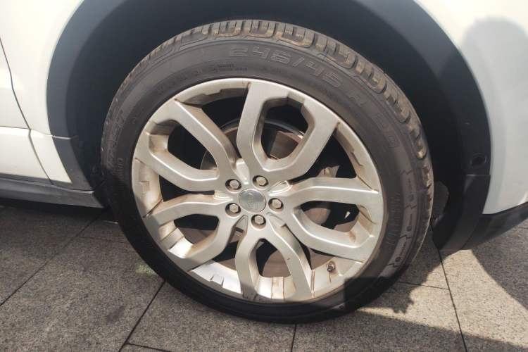 Used Land Rover Range Evoque 2014 2.0T 5-Door Ignite Edition Right Front Wheel Hub