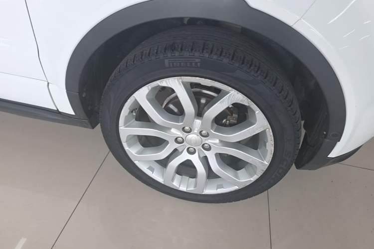 Used Land Rover Range Evoque 2014 2.0T 5-Door Ignite Edition Right Front Wheel Hub