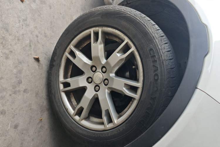 Used Land Rover Range Evoque 2014 2.0T 5-Door Luxury Edition Right Front Wheel Hub