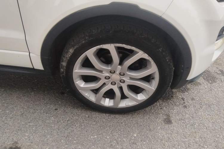 Used Land Rover Range Evoque 2014 2.0T 5-Door Ignite Edition Right Front Wheel Hub