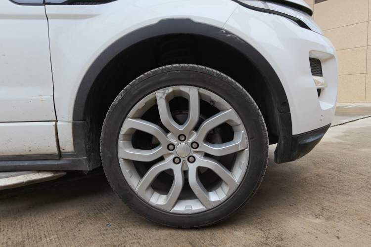 Used Land Rover Range Evoque 2014 2.0T 5-Door Ignite Edition Right Front Wheel Hub