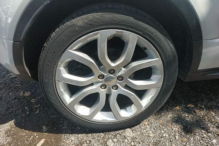 Used Land Rover Range Evoque 2014 2.0T 5-Door Ignite Edition Right Rear Wheel Hub