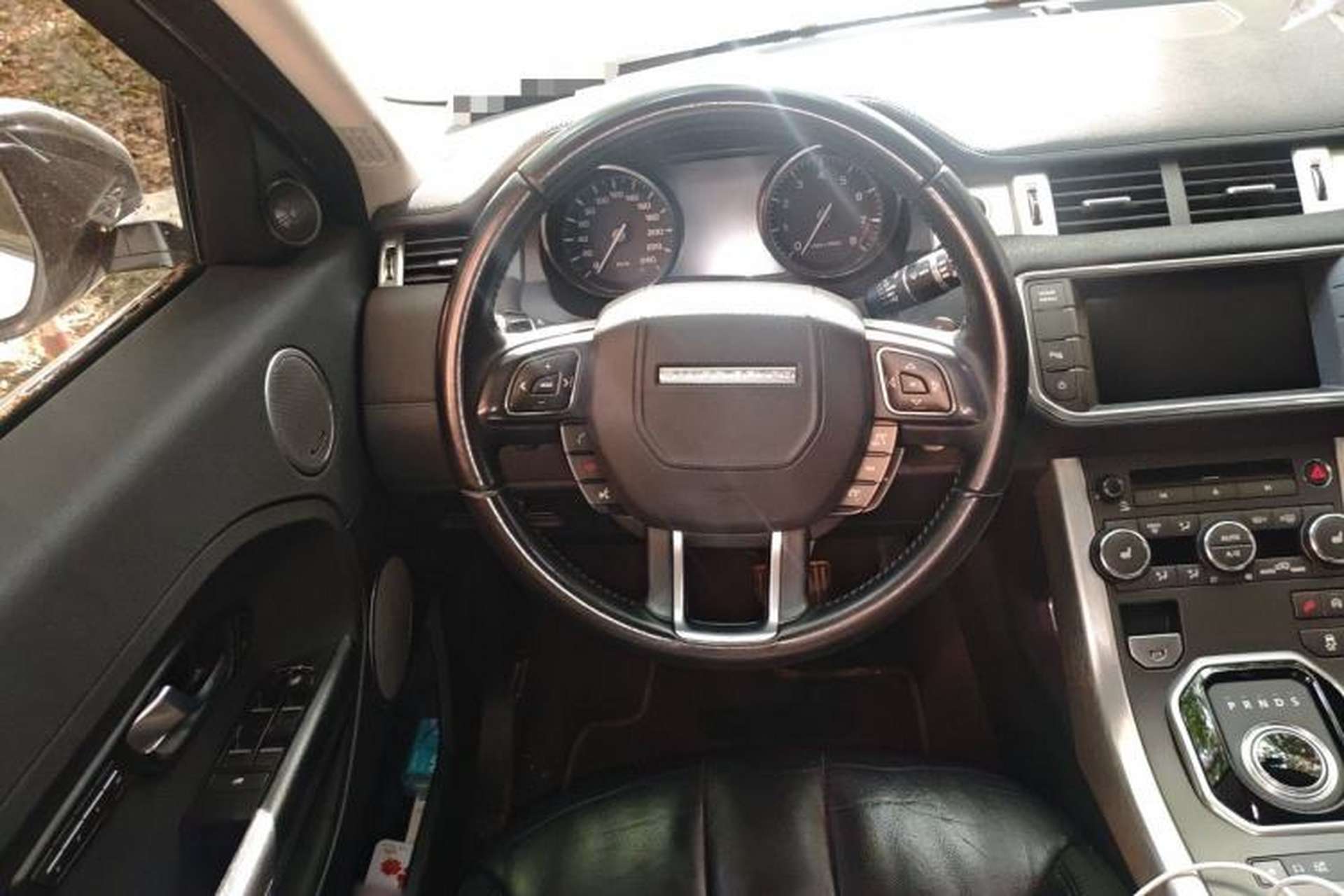 Used Land Rover Range Evoque 2014 2.0T 5-Door Luxury Edition Steering Wheel