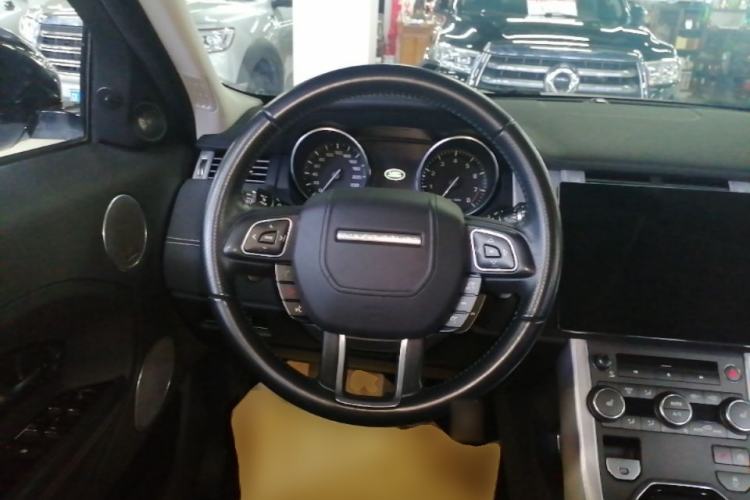 Used Land Rover Range Evoque 2014 2.0T 5-Door Ignite Edition Steering Wheel