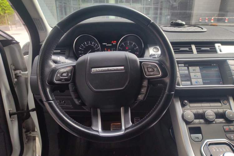 Used Land Rover Range Evoque 2014 2.0T 5-Door Ignite Edition Steering Wheel