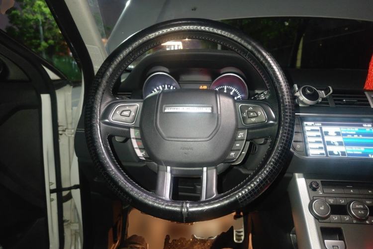 Used Land Rover Range Evoque 2014 2.0T 5-Door Ignite Edition Steering Wheel