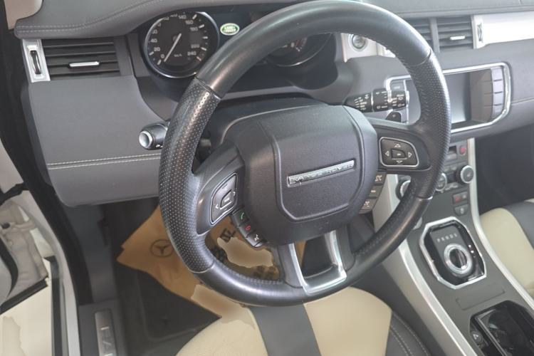 Used Land Rover Range Evoque 2014 2.0T 5-Door Ignite Edition Steering Wheel