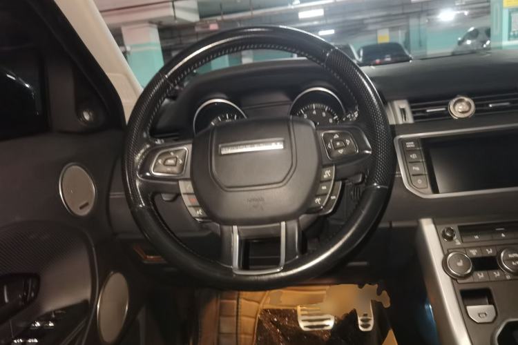 Used Land Rover Range Evoque 2014 2.0T 5-Door Ignite Edition Steering Wheel