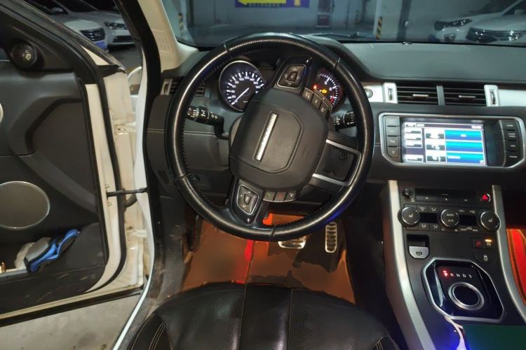 Used Land Rover Range Evoque 2014 2.0T 5-Door Ignite Edition Steering Wheel