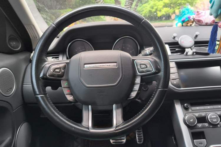 Used Land Rover Range Evoque 2014 2.0T 5-Door Ignite Edition Steering Wheel