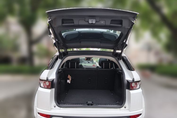 Used Land Rover Range Evoque 2014 2.0T 5-Door Ignite Edition Trunk