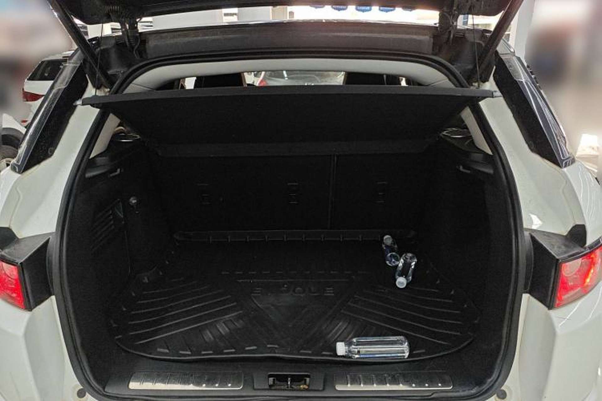 Used Land Rover Range Evoque 2014 2.0T 5-Door Ignite Edition Trunk