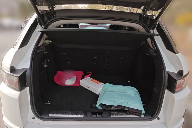 Used Land Rover Range Evoque 2014 2.0T 5-Door Ignite Edition Trunk