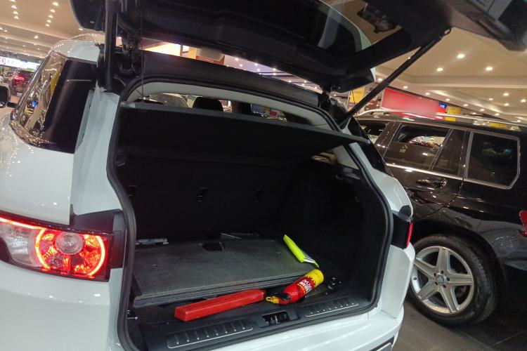Used Land Rover Range Evoque 2014 2.0T 5-Door Ignite Edition Trunk