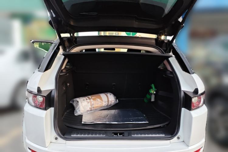 Used Land Rover Range Evoque 2014 2.0T 5-Door Ignite Edition Trunk