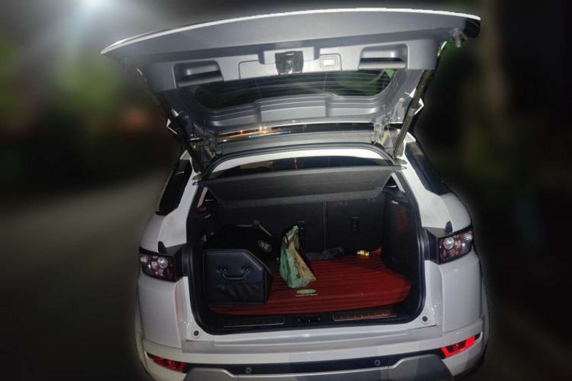Used Land Rover Range Evoque 2014 2.0T 5-Door Ignite Edition Trunk