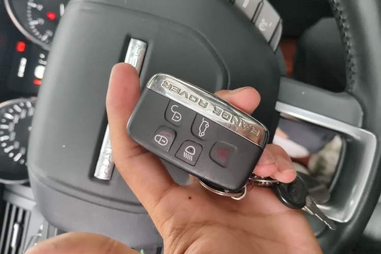 Used Land Rover Range Evoque 2014 2.0T 5-Door Ignite Edition Vehicle Key