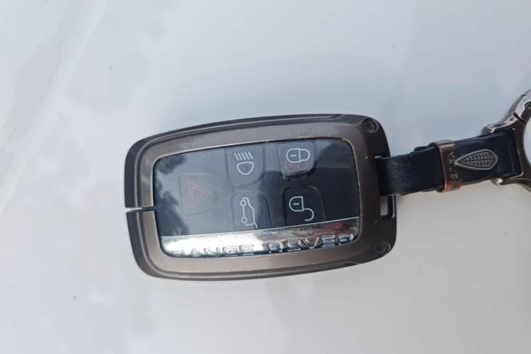 Used Land Rover Range Evoque 2014 2.0T 5-Door Luxury Edition Vehicle Key