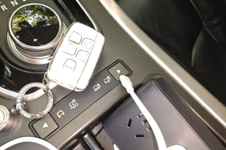 Used Land Rover Range Evoque 2014 2.0T 5-Door Luxury Edition Vehicle Key