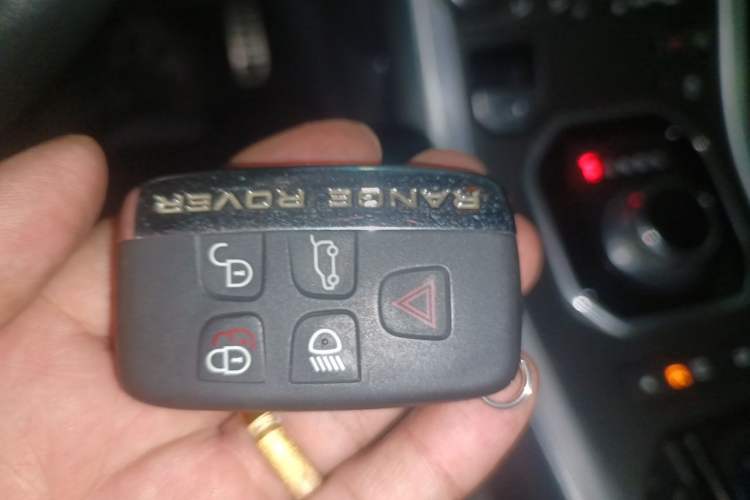 Used Land Rover Range Evoque 2014 2.0T 5-Door Ignite Edition Vehicle Key