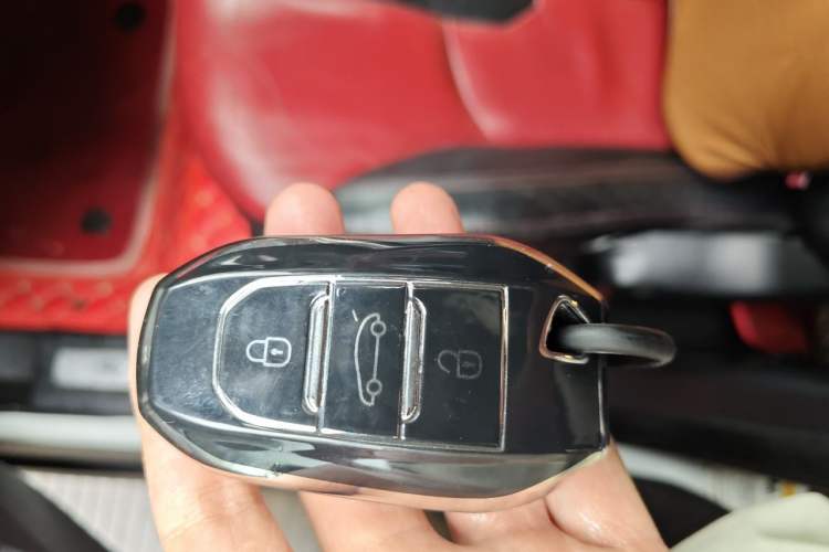 Used Land Rover Range Evoque 2014 2.0T 5-Door Ignite Edition Vehicle Key
