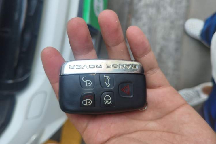 Used Land Rover Range Evoque 2014 2.0T 5-Door Ignite Edition Vehicle Key