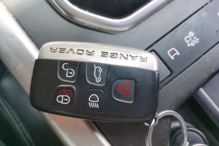 Used Land Rover Range Evoque 2014 2.0T 5-Door Luxury Edition Vehicle Key