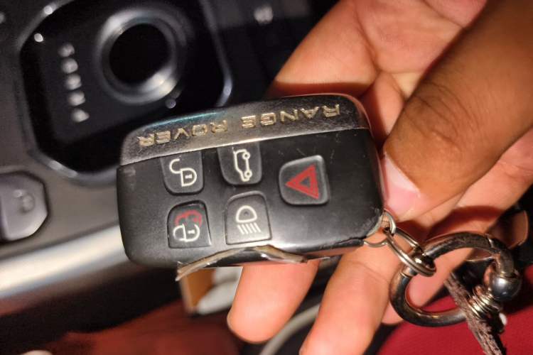 Used Land Rover Range Evoque 2014 2.0T 5-Door Ignite Edition Vehicle Key
