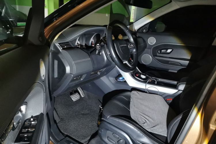 Used Land Rover Range Evoque 2014 2.0T 5-Door Ignite Edition Driver Seat