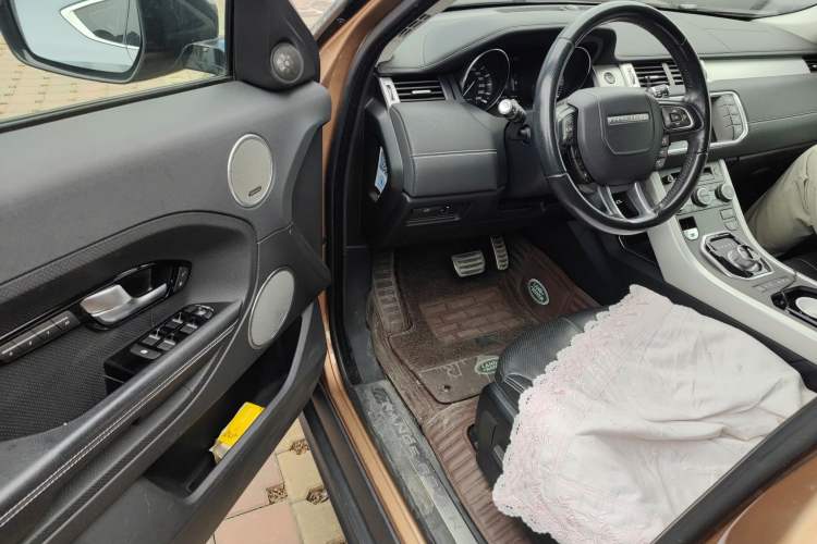 Used Land Rover Range Evoque 2014 2.0T 5-Door Ignite Edition Driver Seat