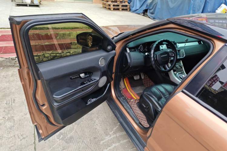 Used Land Rover Range Evoque 2014 2.0T 5-Door Ignite Edition Driver Seat
