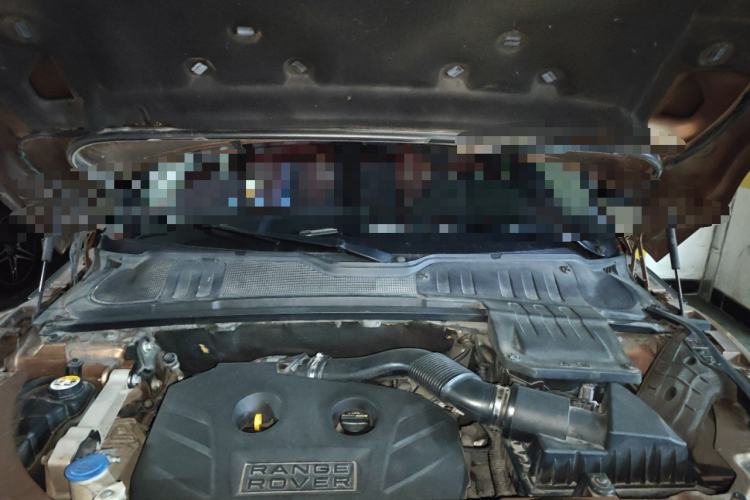 Used Land Rover Range Evoque 2014 2.0T 5-Door Ignite Edition Engine Bay