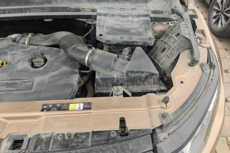 Used Land Rover Range Evoque 2014 2.0T 5-Door Ignite Edition Engine Bay Left