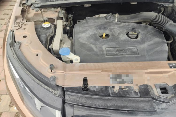 Used Land Rover Range Evoque 2014 2.0T 5-Door Ignite Edition Engine Bay Right