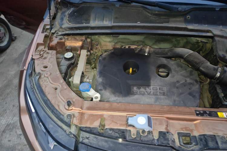 Used Land Rover Range Evoque 2014 2.0T 5-Door Ignite Edition Engine Bay Right