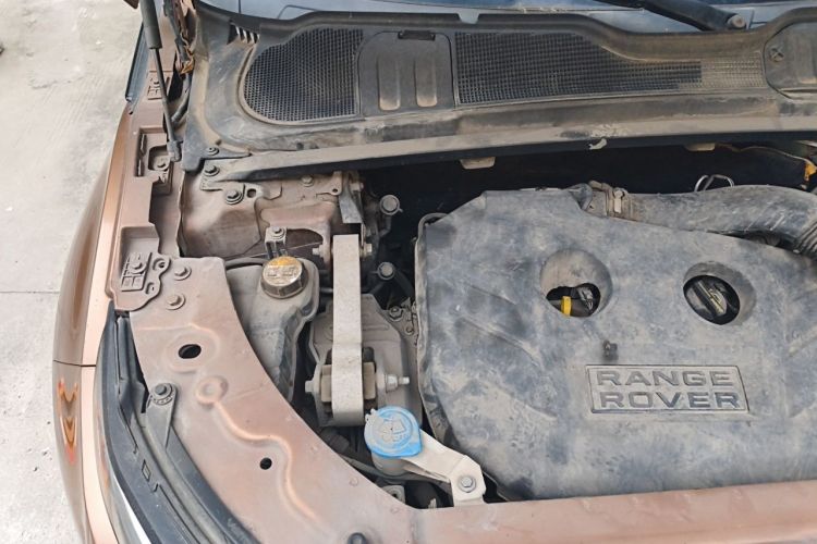 Used Land Rover Range Evoque 2014 2.0T 5-Door Ignite Edition Engine Bay Right