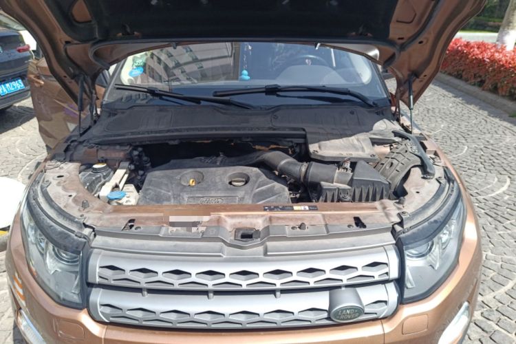 Used Land Rover Range Evoque 2014 2.0T 5-Door Luxury Edition Engine Bay