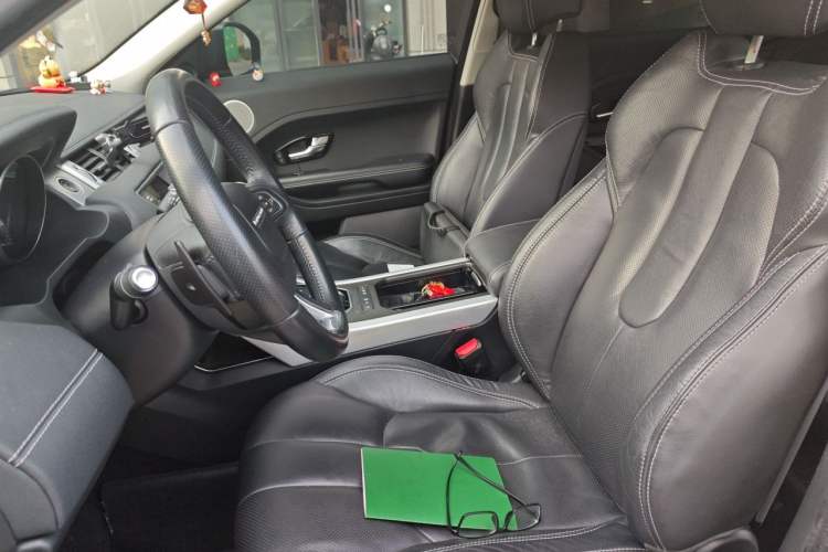 Used Land Rover Range Evoque 2014 2.0T 5-Door Ignite Edition Left Front Seat