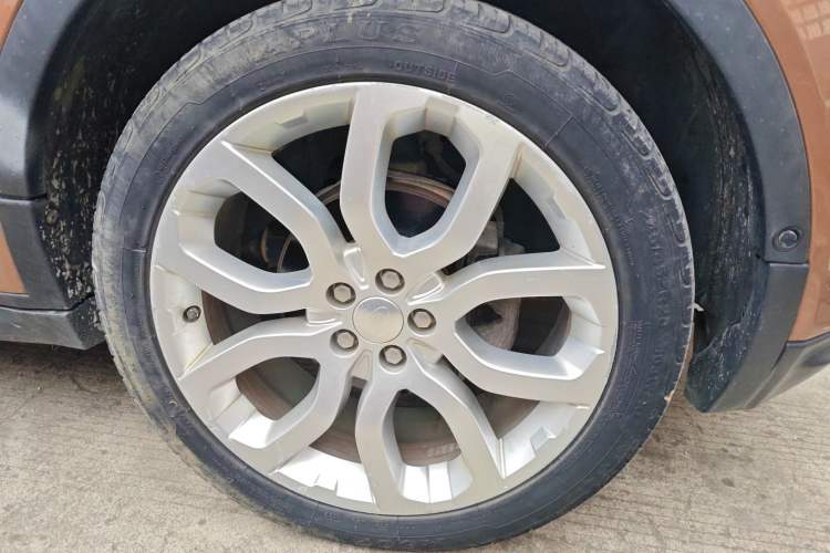 Used Land Rover Range Evoque 2014 2.0T 5-Door Ignite Edition Right Front Wheel Hub