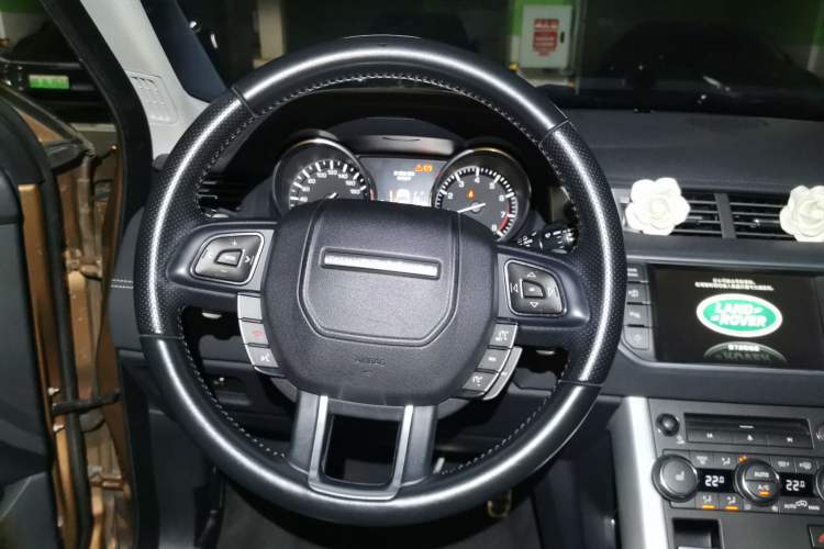 Used Land Rover Range Evoque 2014 2.0T 5-Door Ignite Edition Steering Wheel
